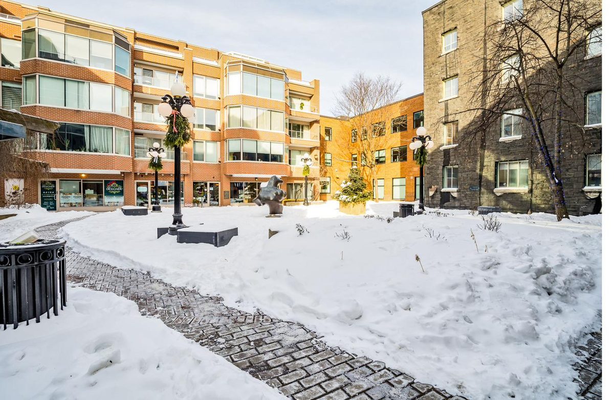ByWard Market streetscape
